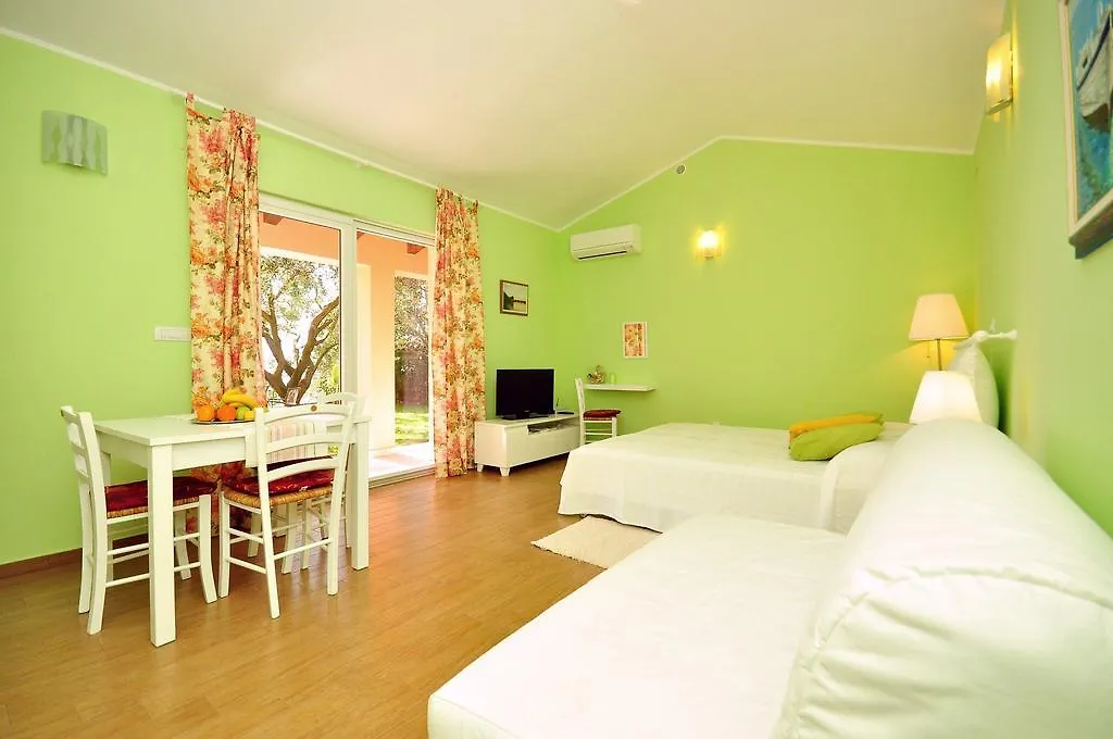 Apartments Petra Near Beach Veruda